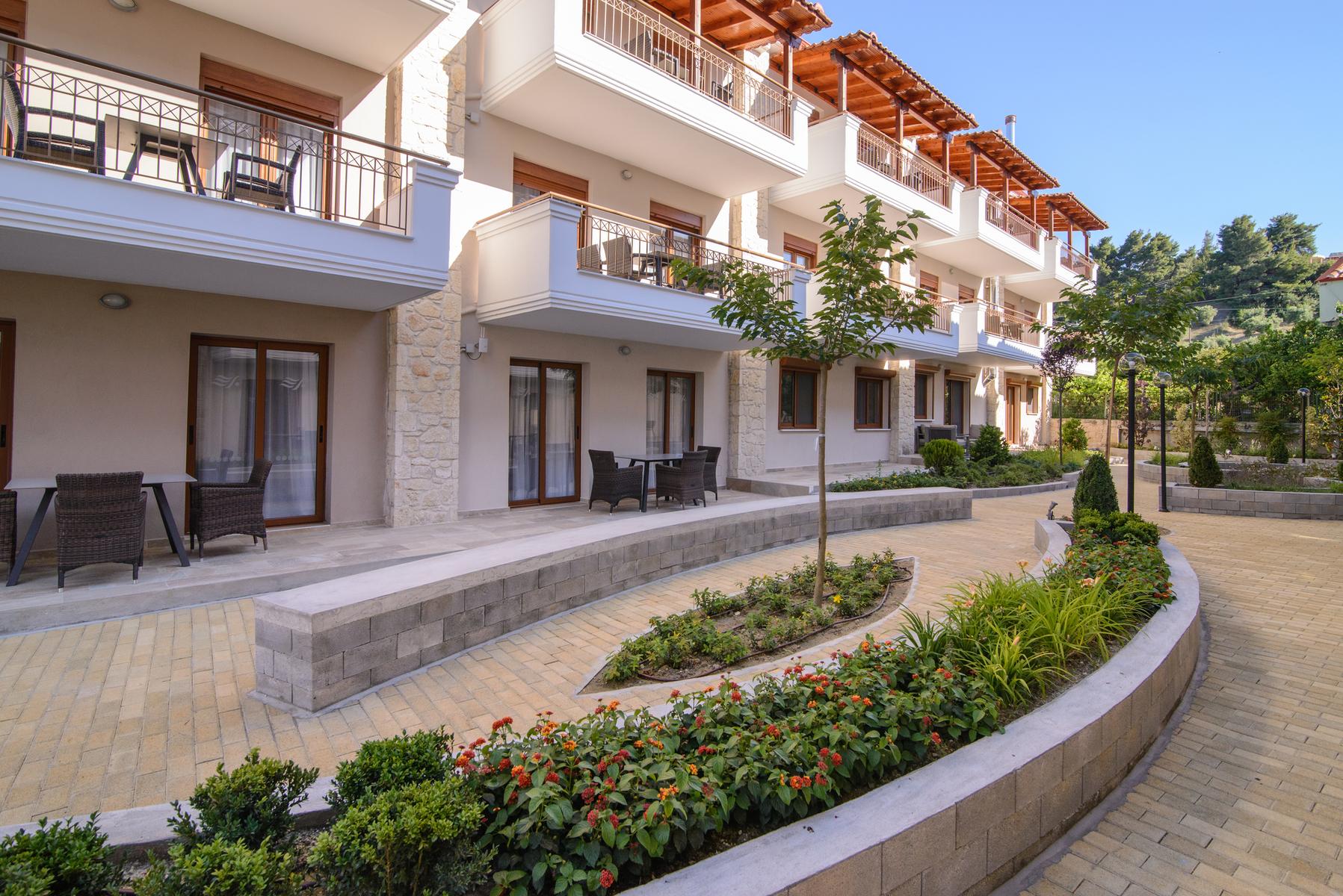 

Bologna - Kassandra - Paliouri - Apanemia by Flegra Hotels
