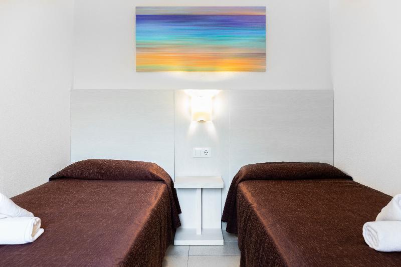 

Olbia - Cala en Blanes - Aparthotel FLORA PARK & AQUAROCK