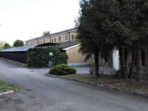 

Bari - San Donato Milanese - Hotel Motel Est