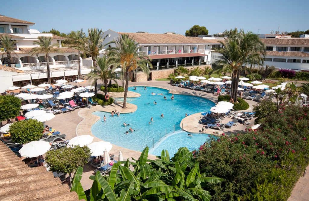 

Roma - Arta - Beach Club Font de Sa Cala