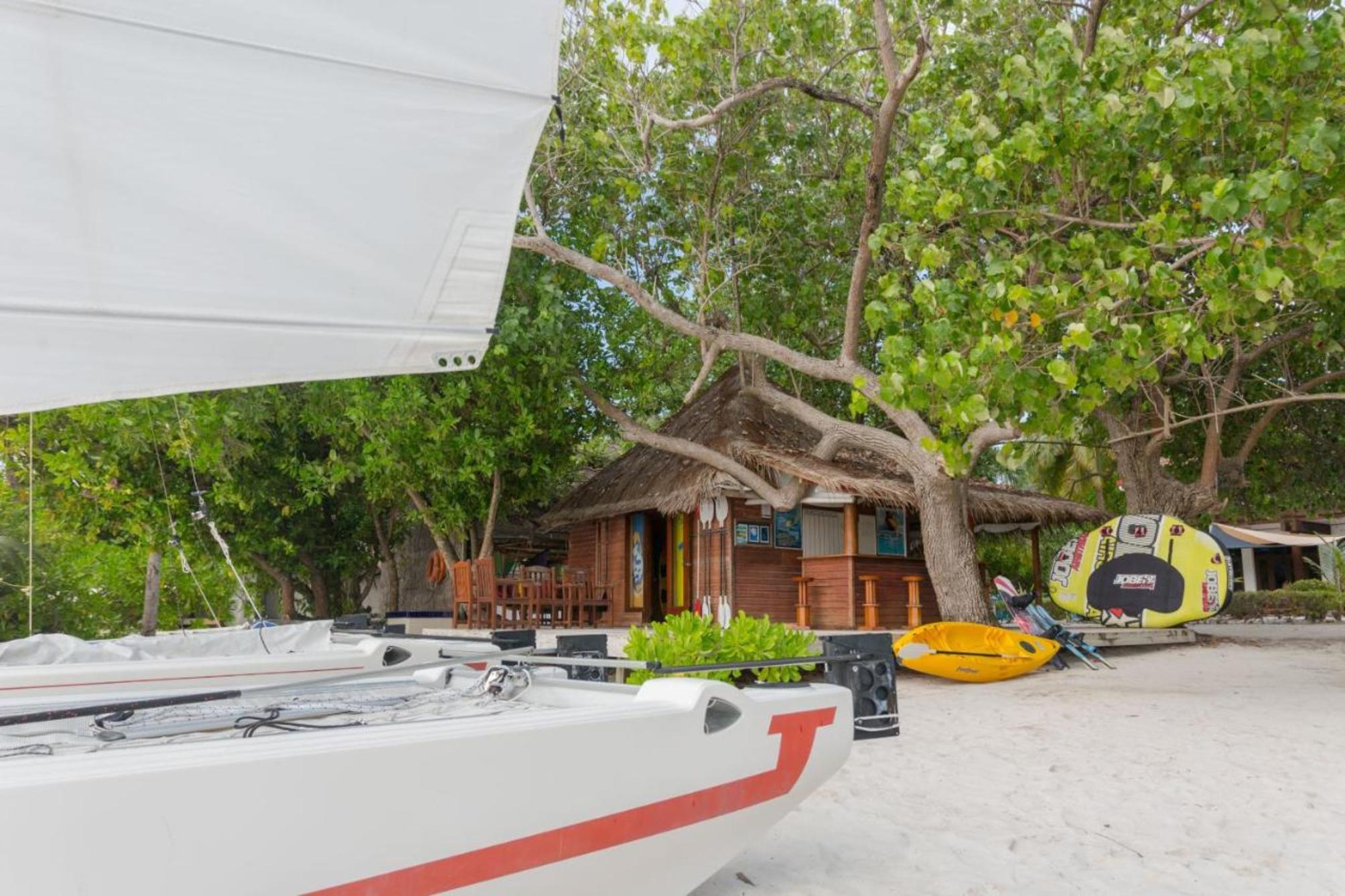 

Milano - Giraavaru - Bandos Maldives