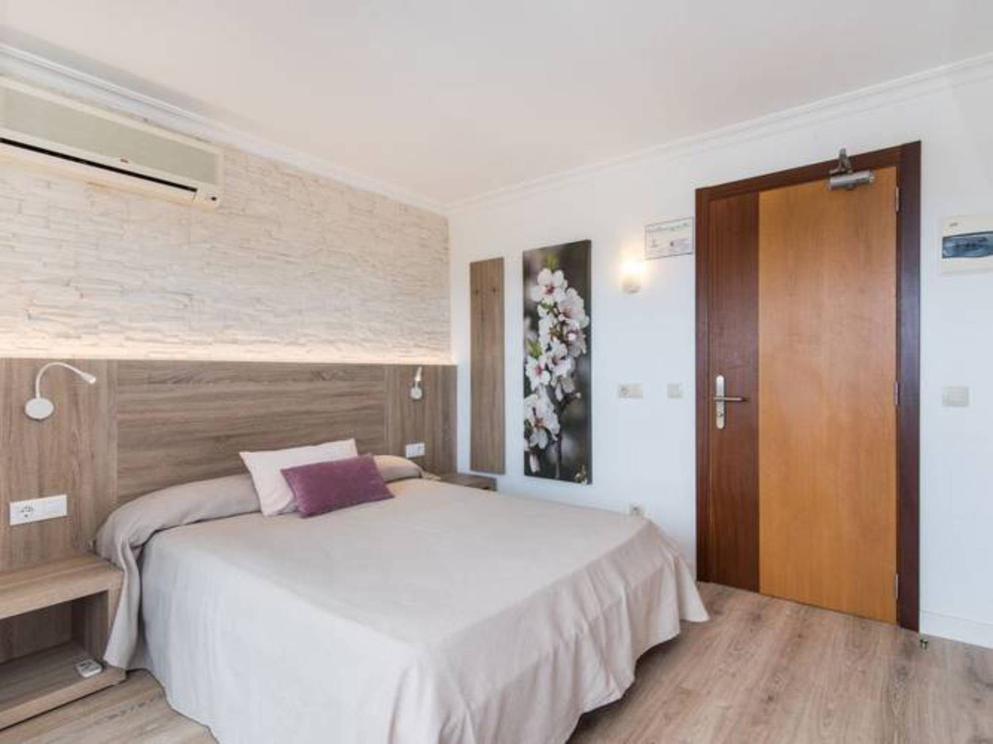 

Roma - Arta - Hotel Na Taconera