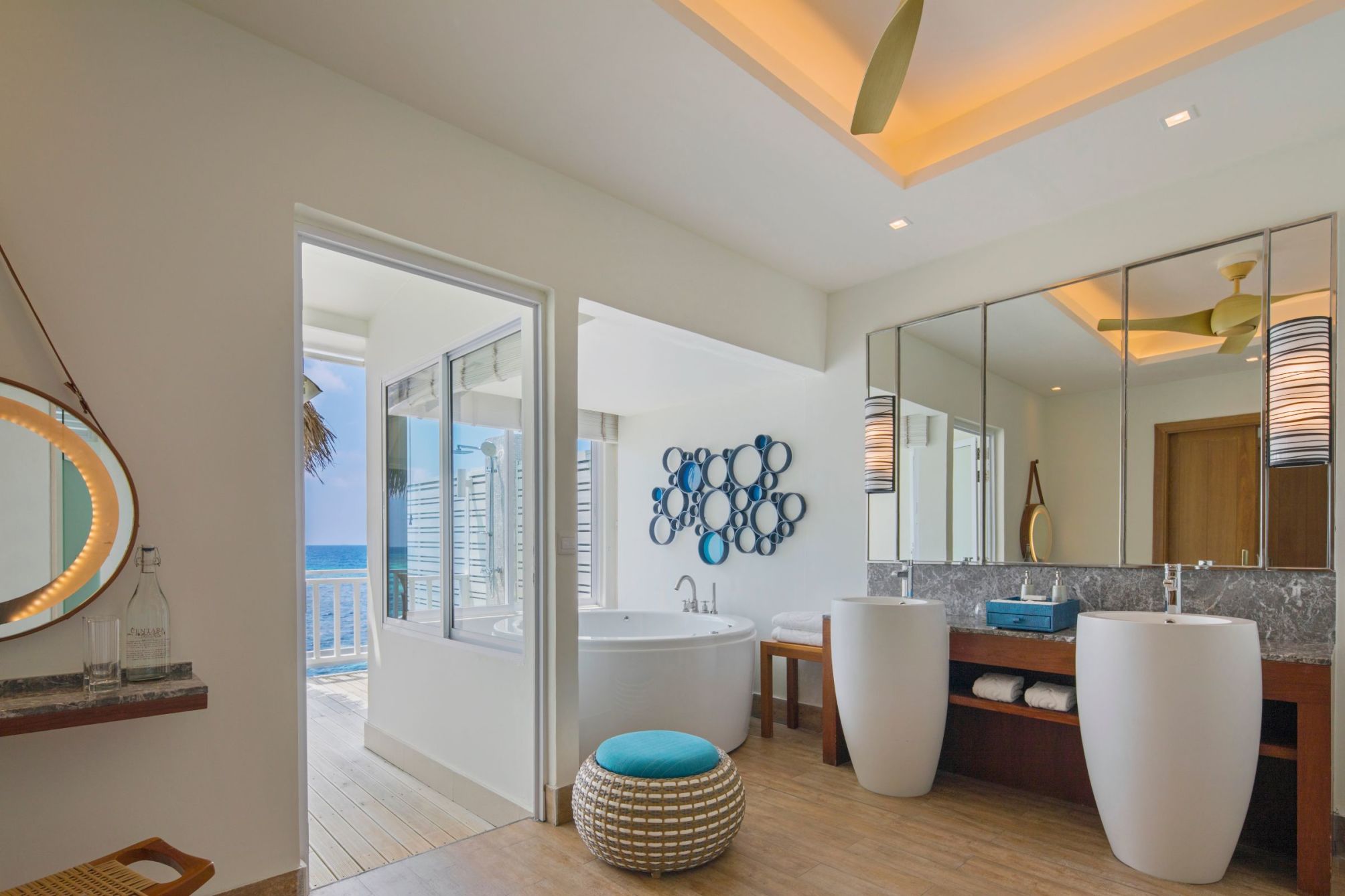 

Roma - Machchafushi - Centara Grand Island Resort & Spa Maldives
