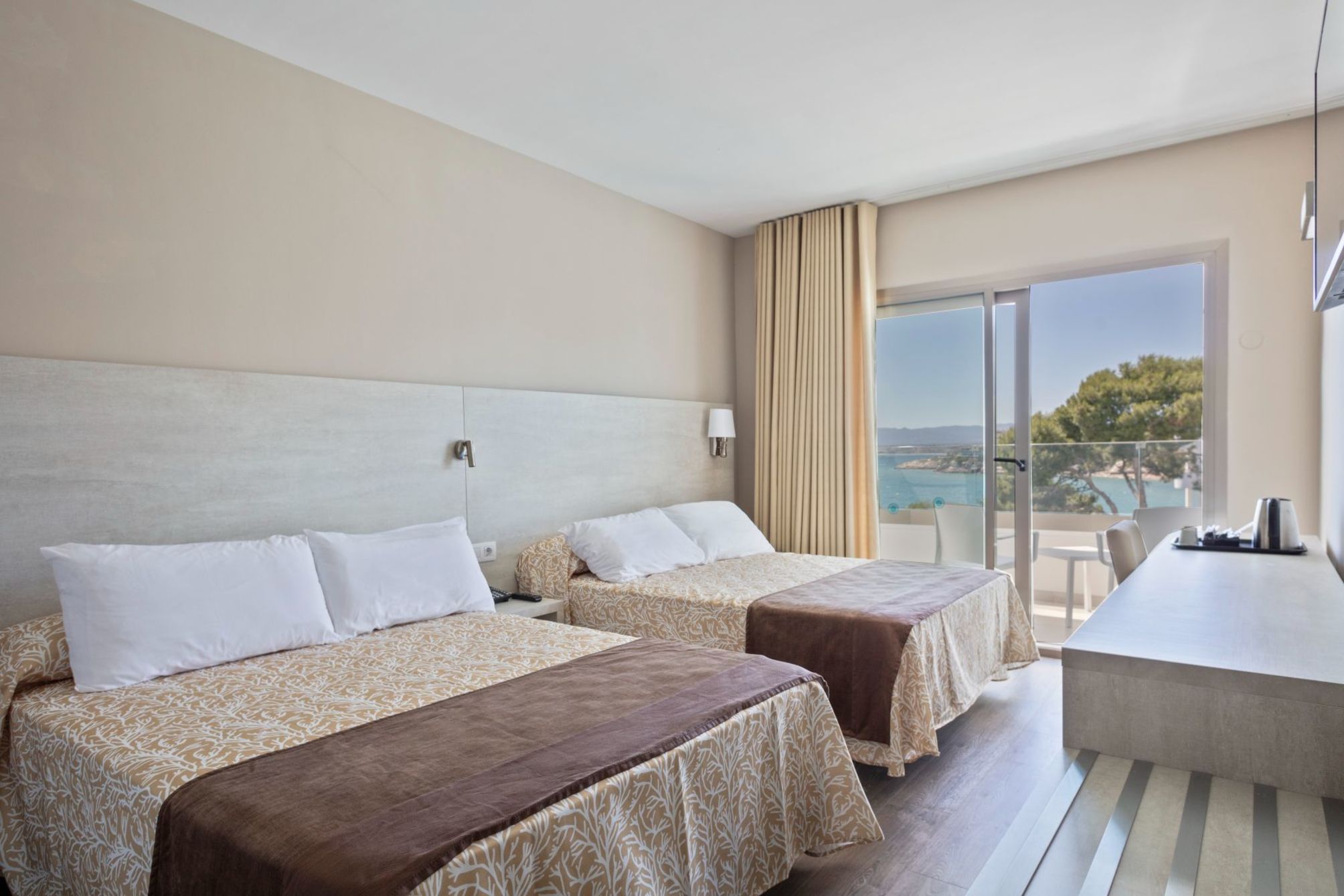 Double room, sea view