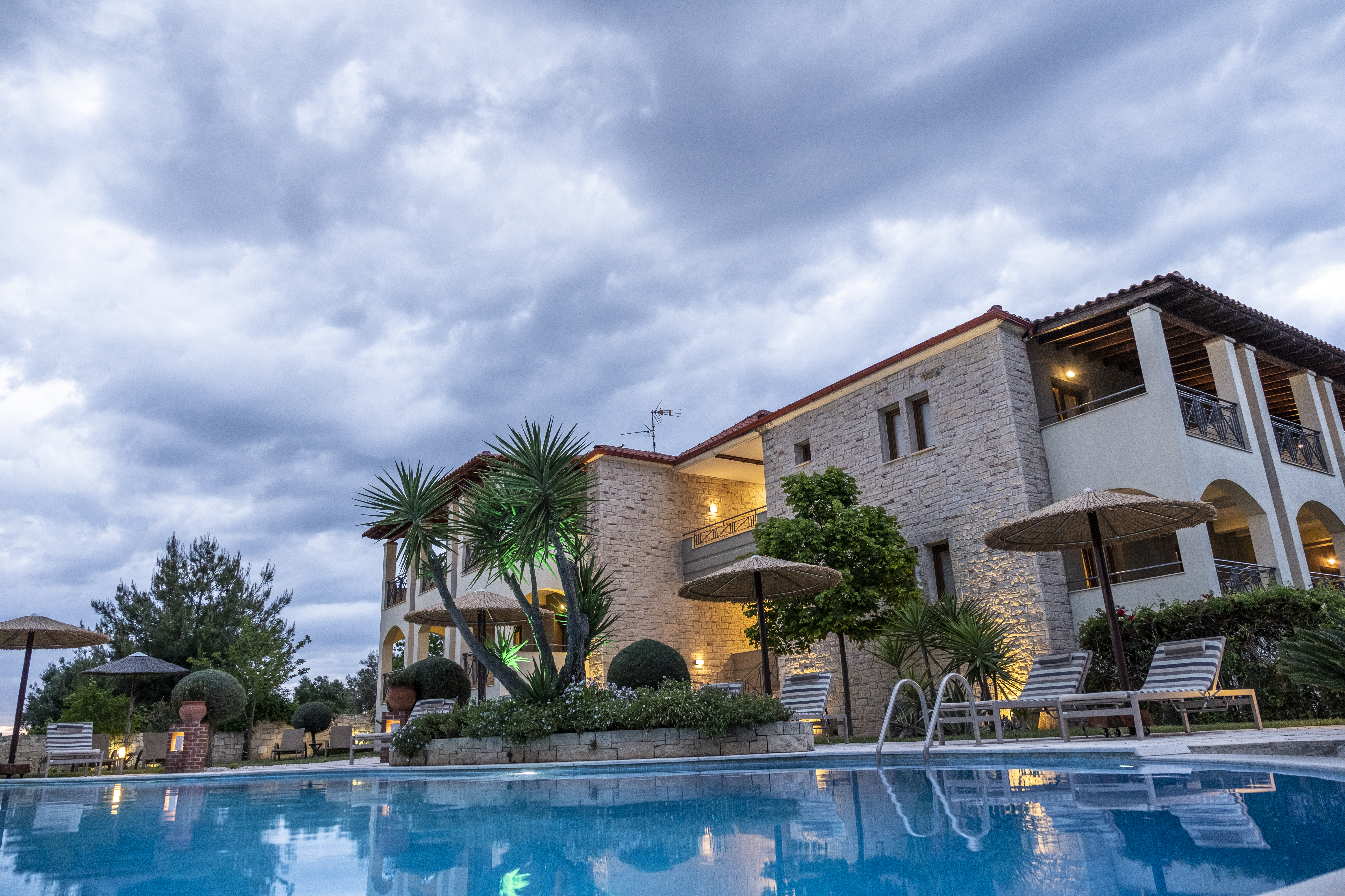 

Roma - Salonicco, Grecia - Country Inn