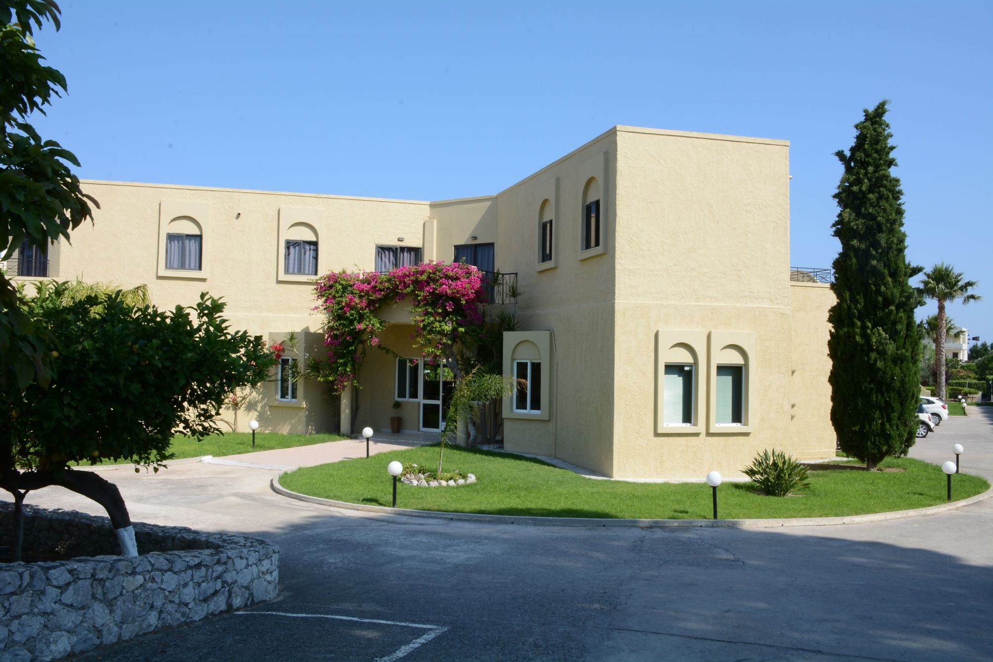 

Milano - Kremasti - Summerland Apartments