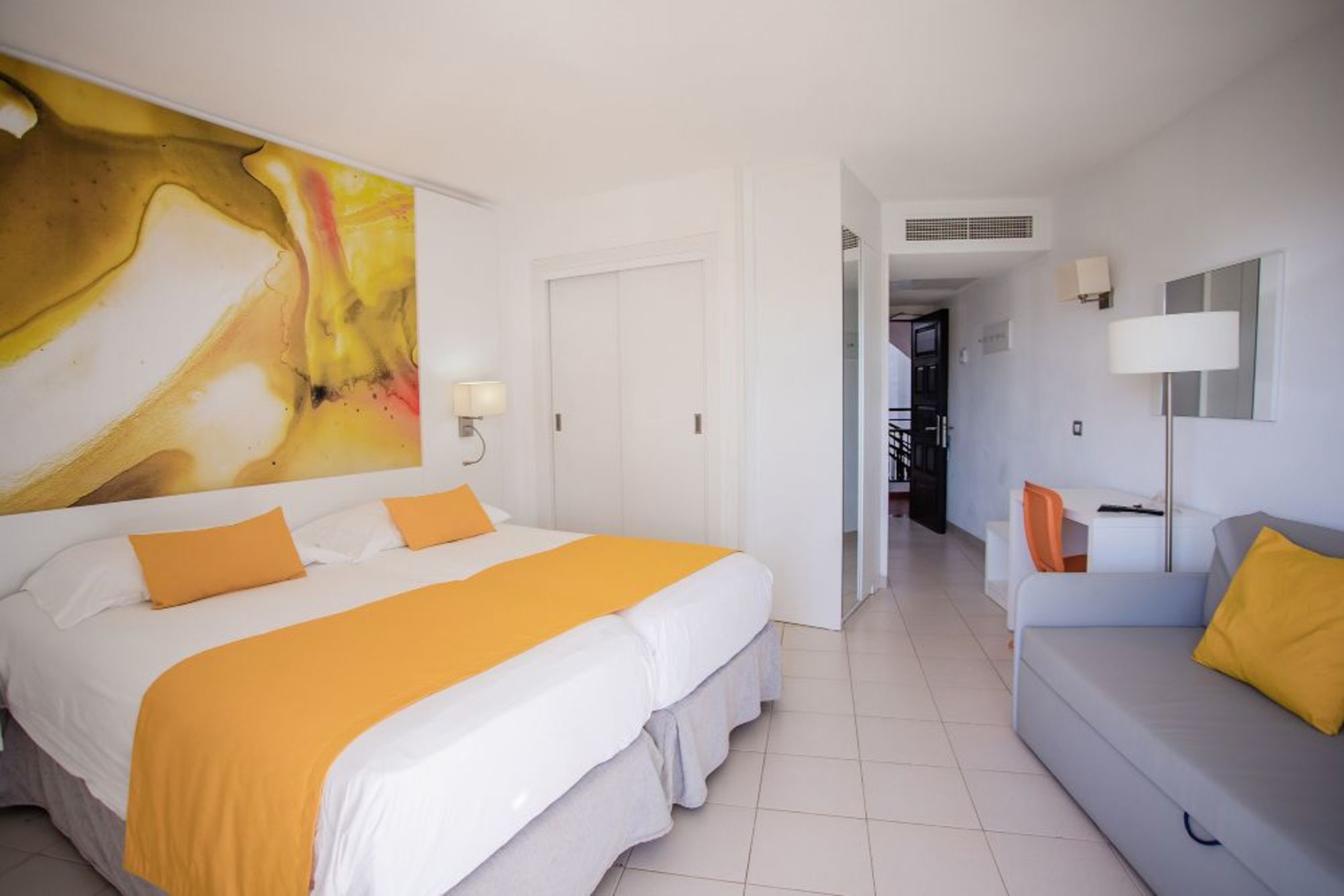 

Cagliari - Salobre - Servatur Waikiki
