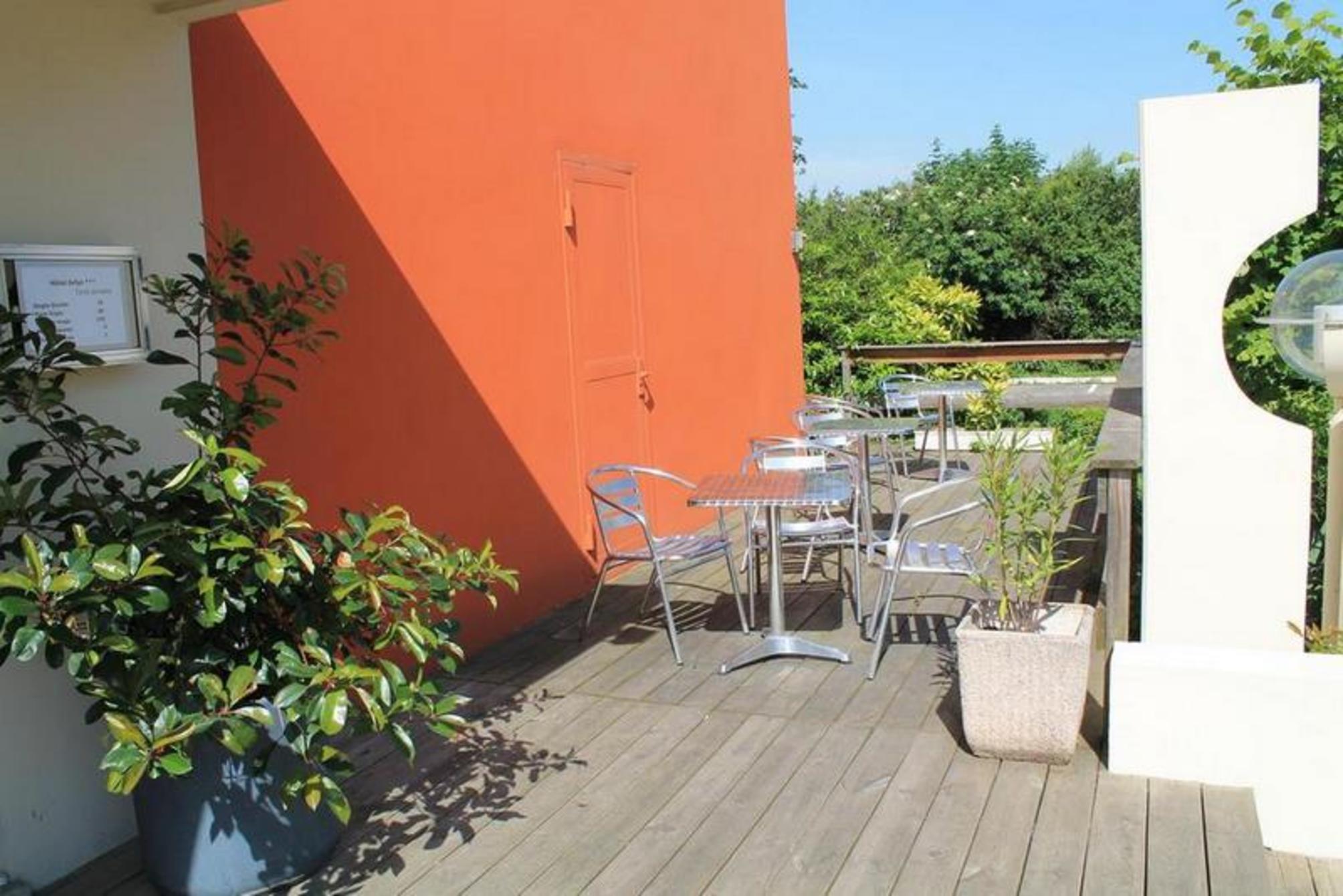 

Bari - Lione - Adonis Lyon Est Hôtel Artys