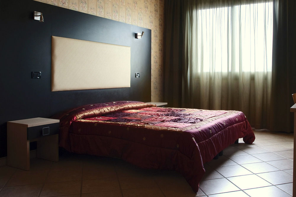 

Lamezia Terme - Reggio Emilia - Airone Hotel