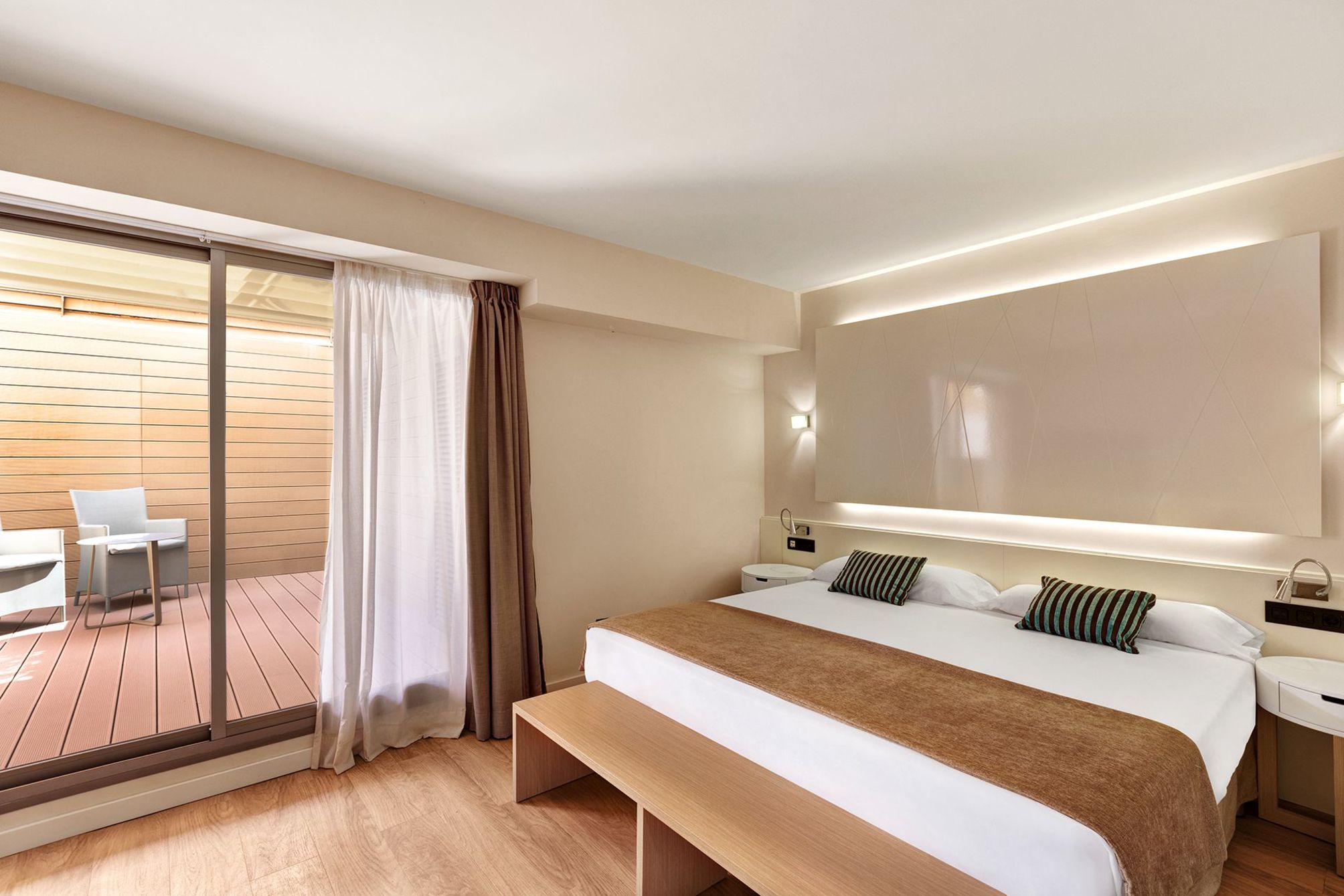 

Napoli - Playa d'en Bossa, Ibiza - THB Los Molinos Adults Only