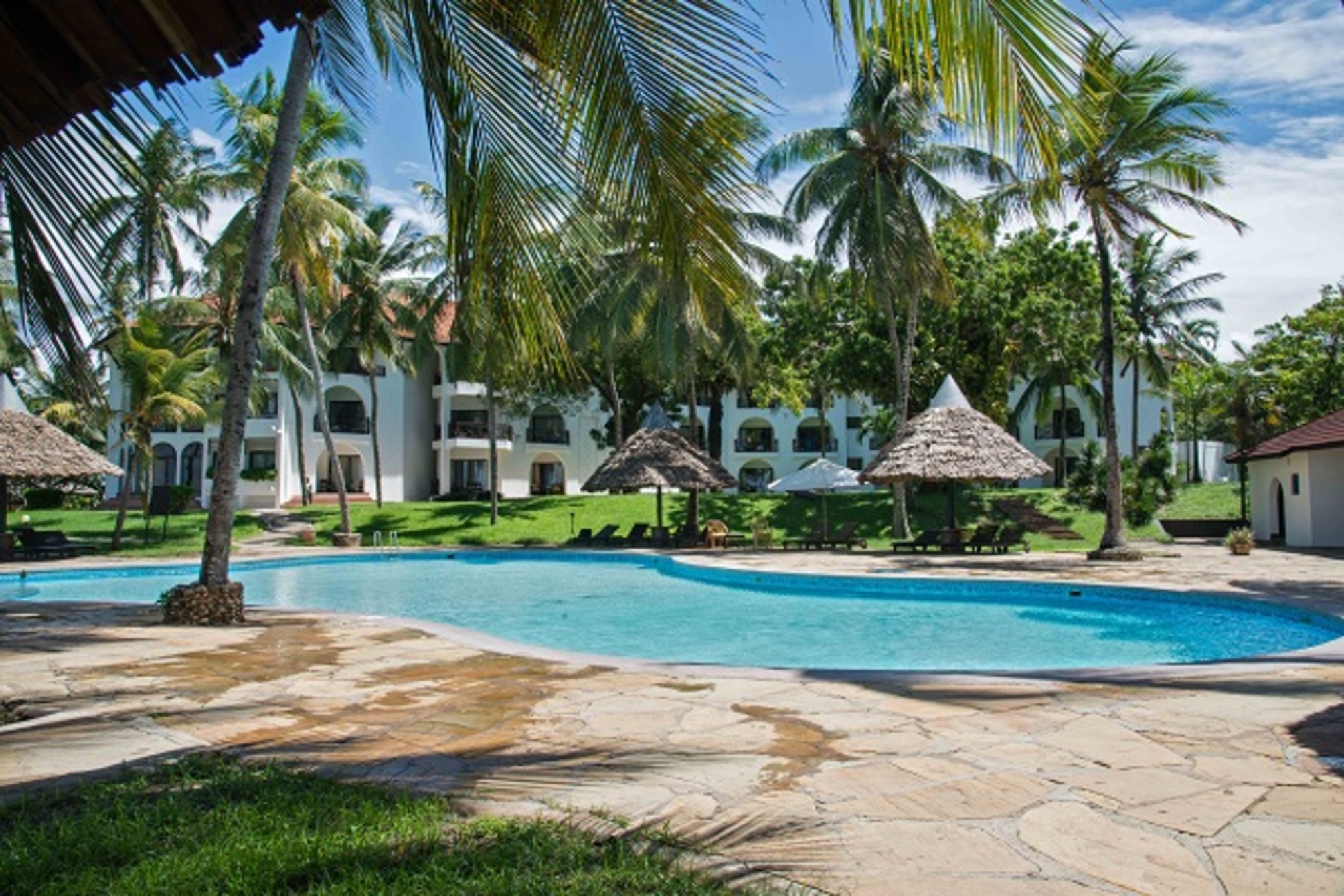 

Bologna - Mombasa - Muthu Nyali Beach Hotel & Spa, Nyali, Mombasa