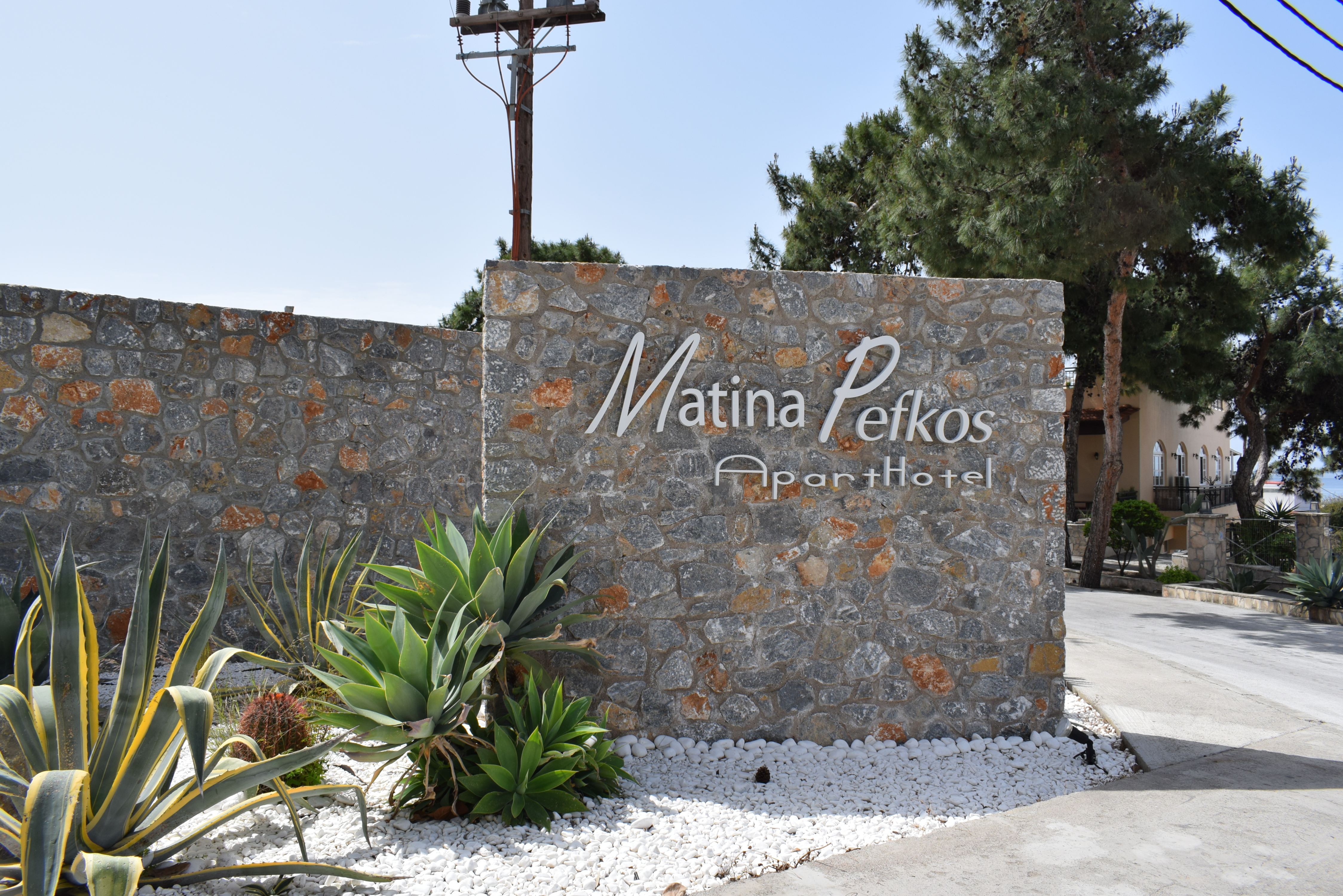 

Pisa - Lindos - Matina Pefkos Aparthotel