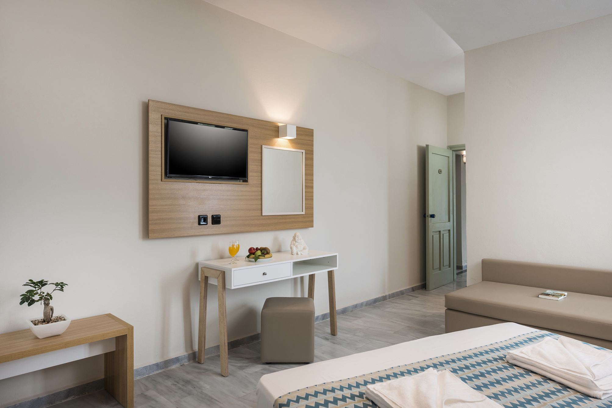 

Bari - Georgioupoli - Summer Beach Hotel