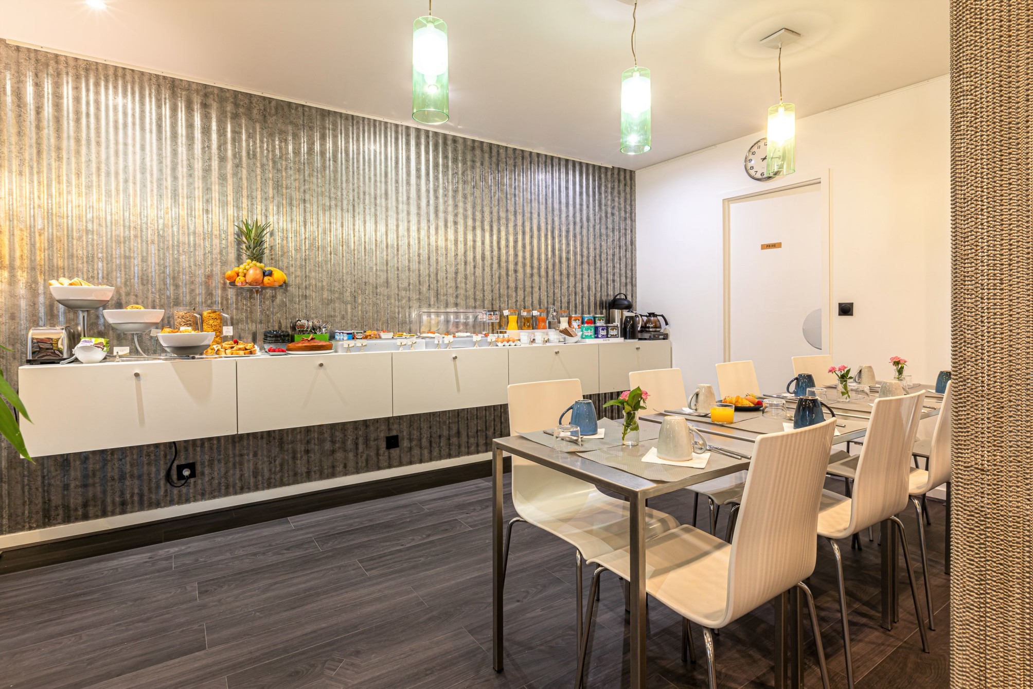 

Catania - Clichy - Hotel Glasgow Monceau by Patrick Hayat