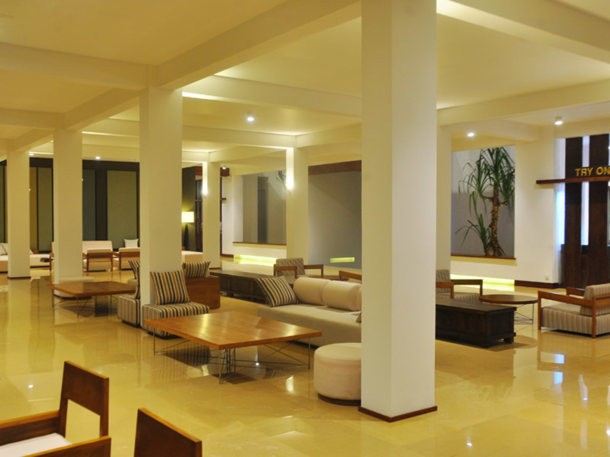 

Napoli - Ahungalla - Pandanus Beach Resort and Spa