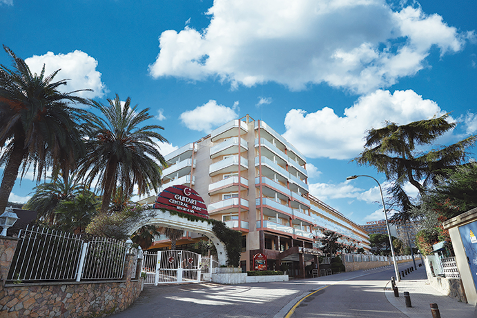 

Catania - Lloret de Mar - Guitart Central Park Aqua Resort