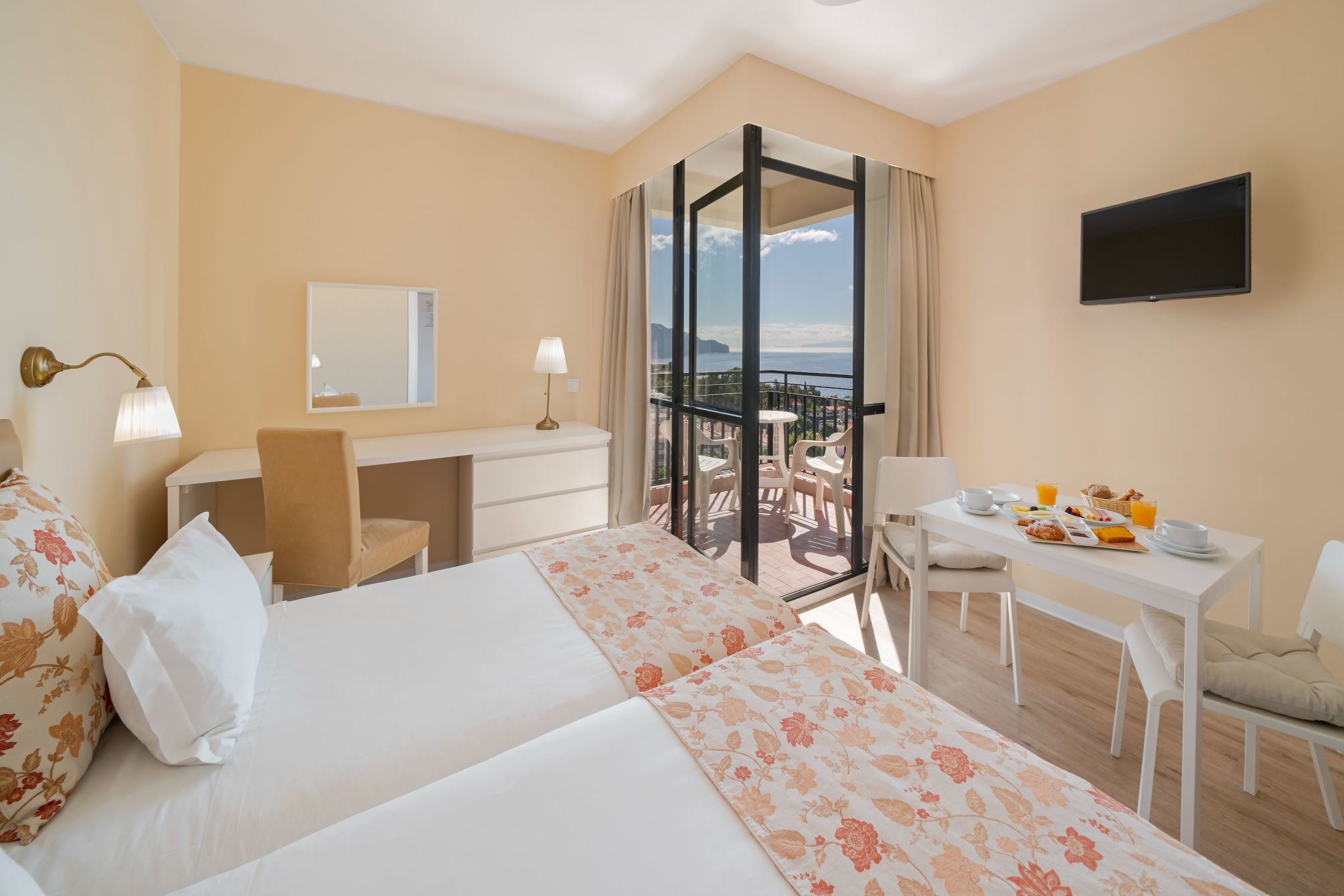 

Roma - Funchal - Dorisol Estrelicia Hotel