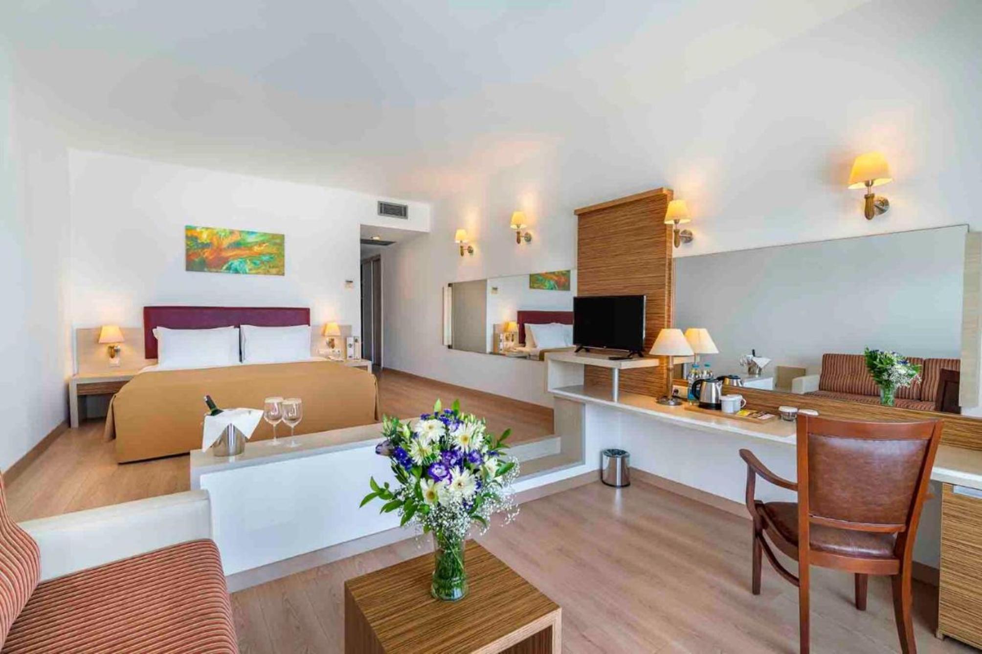 

Roma - Turgutreis - Azure By Yelken Hotel