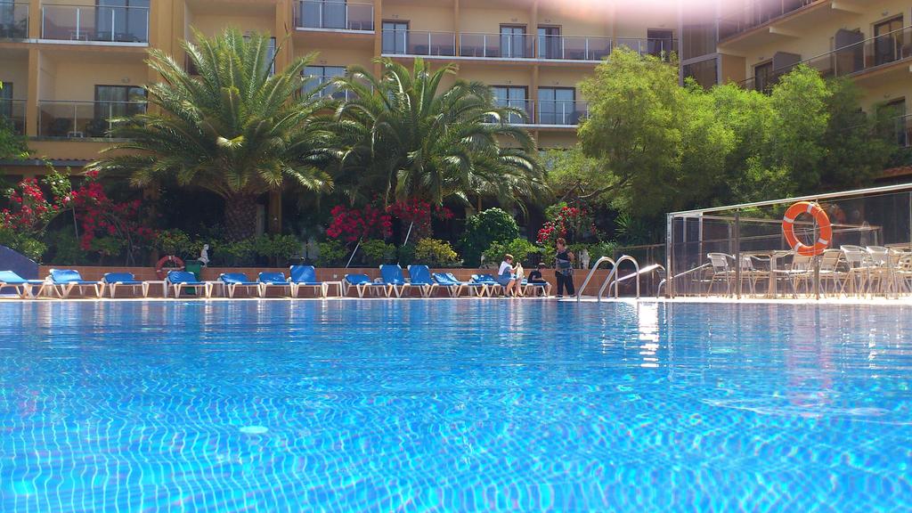 

Palermo - Empuriabrava - Univers