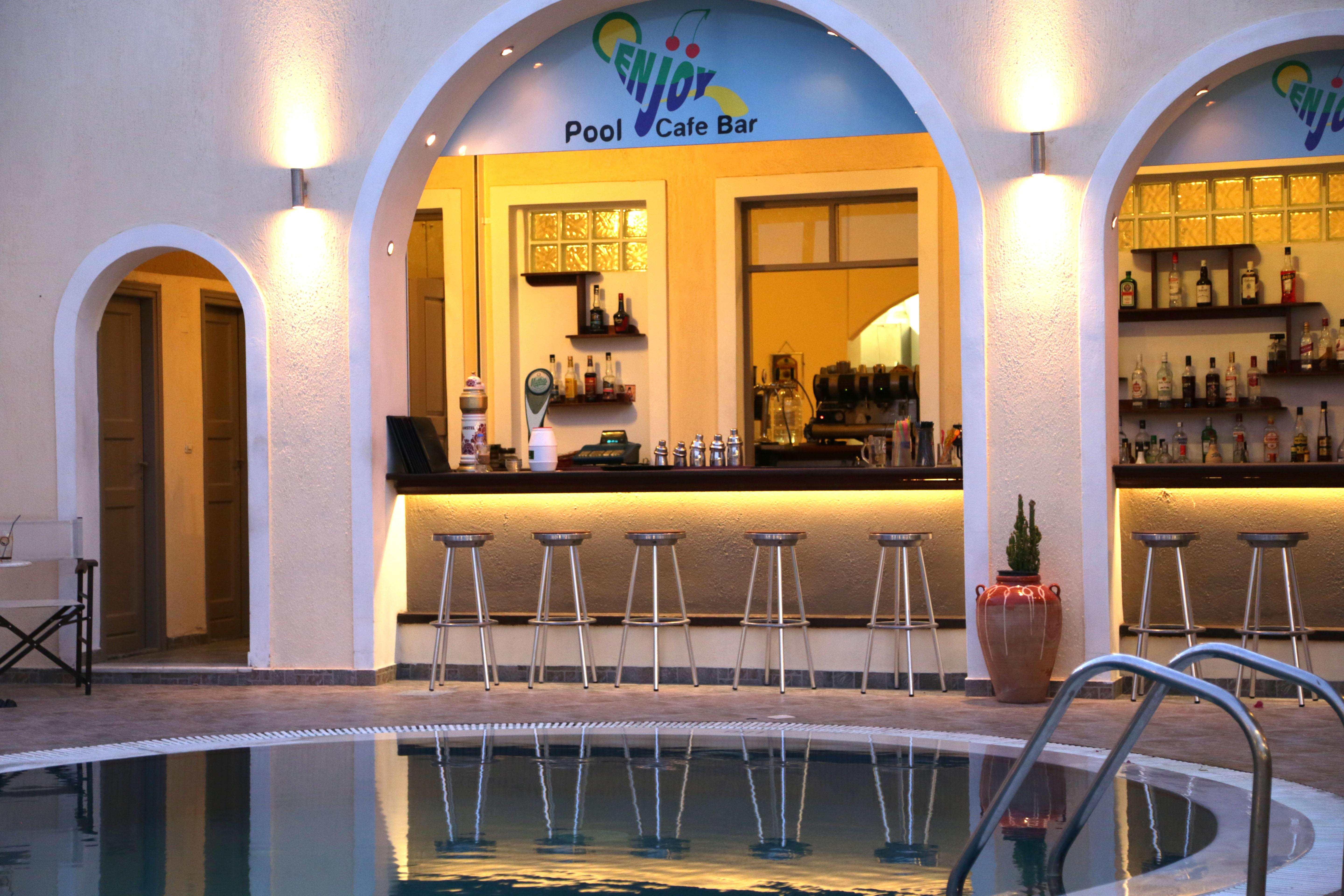 

Catania - Perivolos - Enjoy Villas
