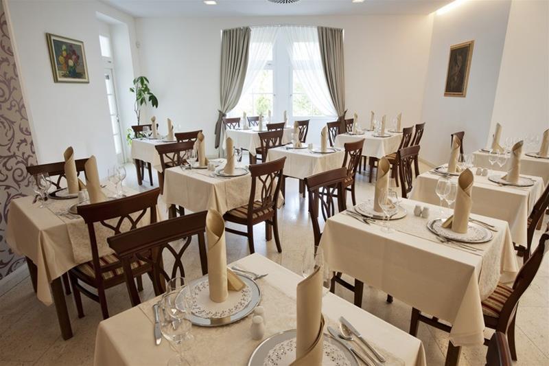 

Napoli - Laško - Rimske Terme Resort - Hotel Sofijin dvor