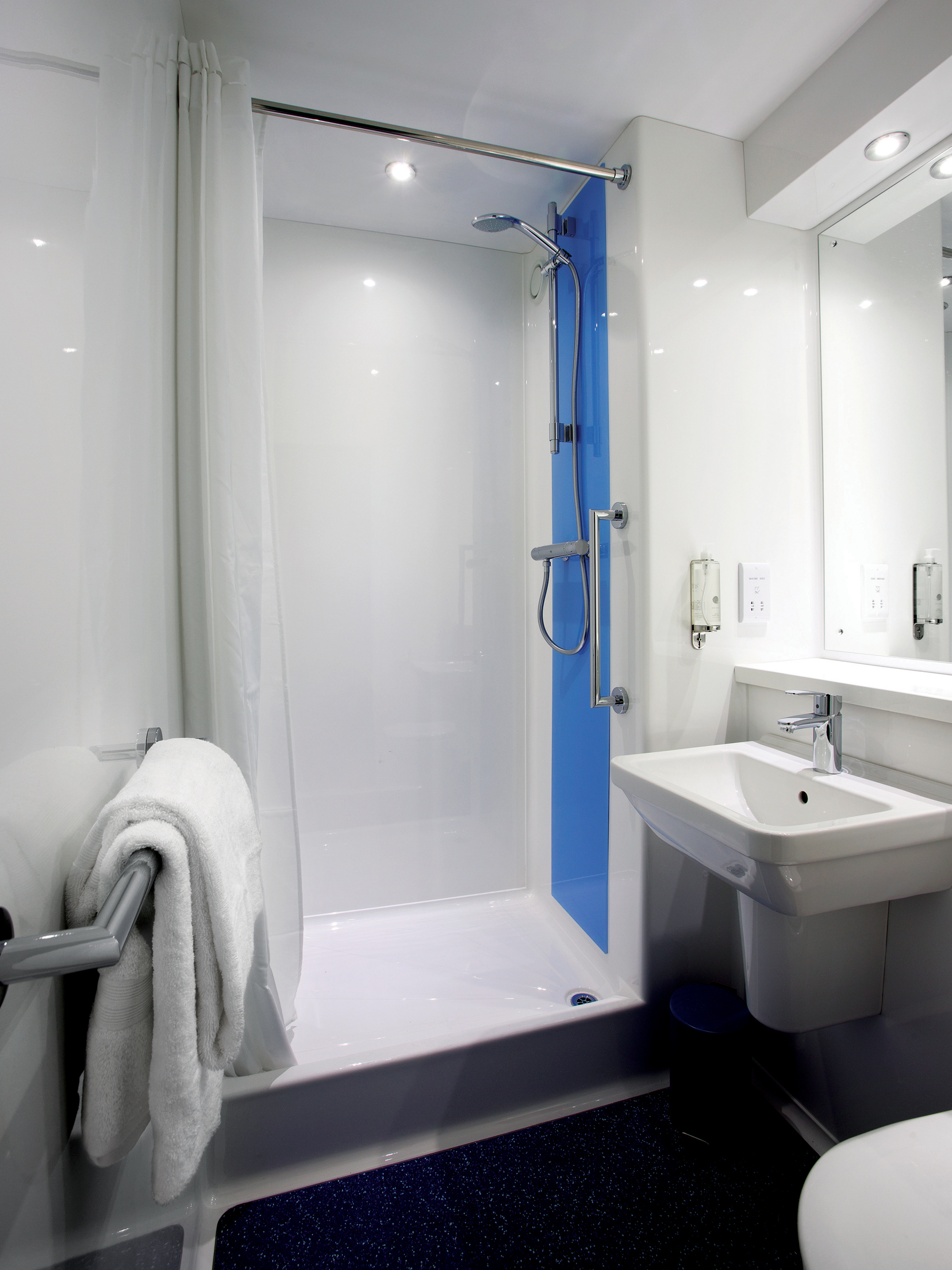 

Bologna - Kingston Upon Thames - Travelodge London Raynes Park
