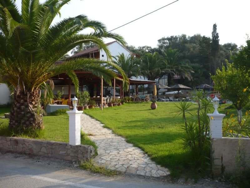 

Bologna - Agios Georgios, Corfú - Pension Nychterida