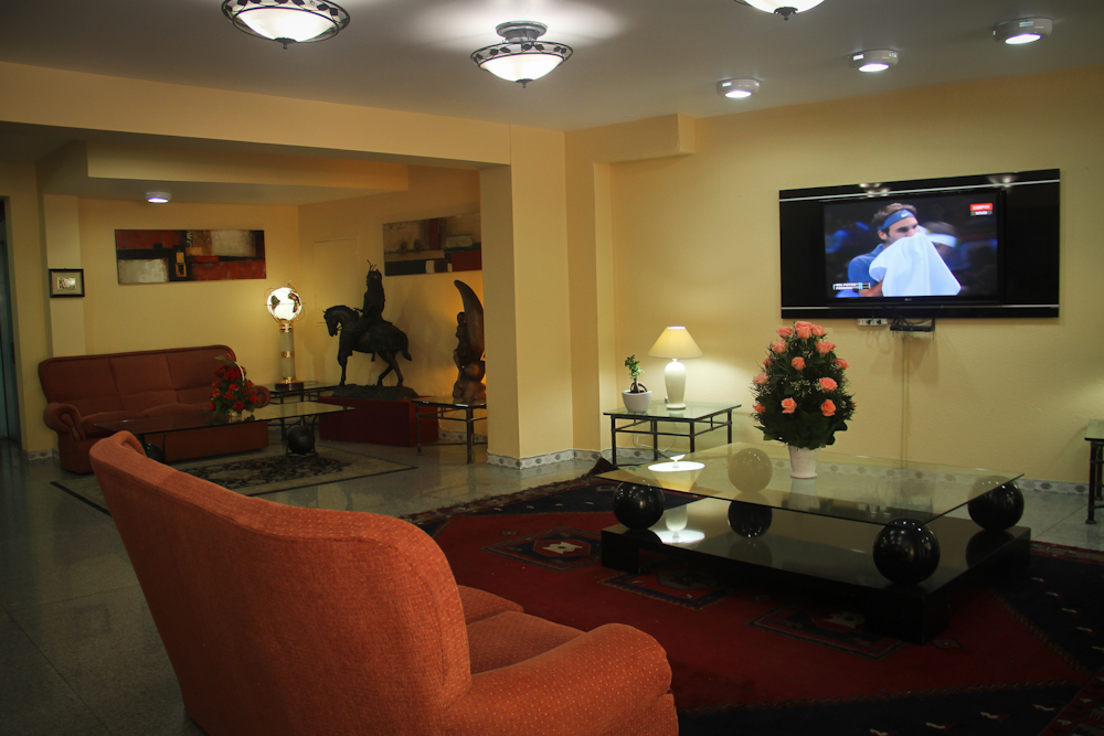 

Roma - Santiago - Windsor Suite