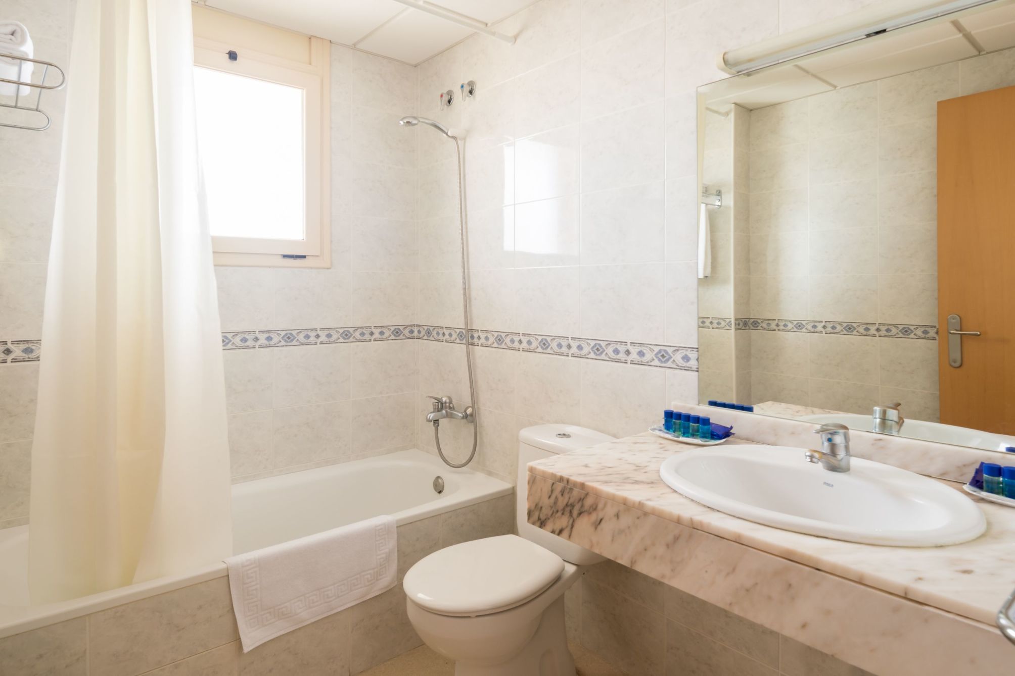 

Napoli - Malgrat de Mar - htop Royal Sun Suites #htopFun