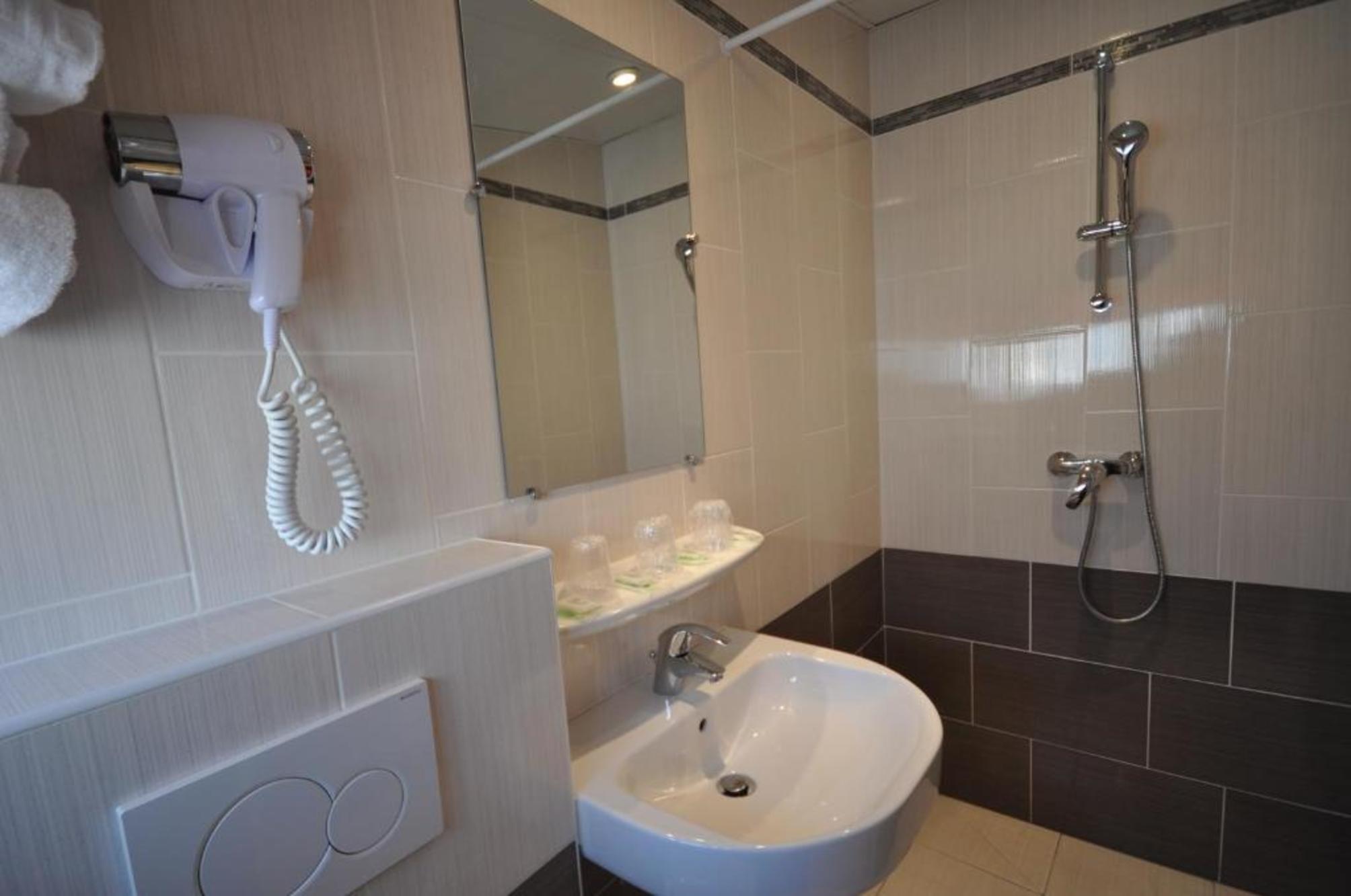 

Roma - Le Pré-Saint-Gervais - Hotel Saint Georges Lafayette