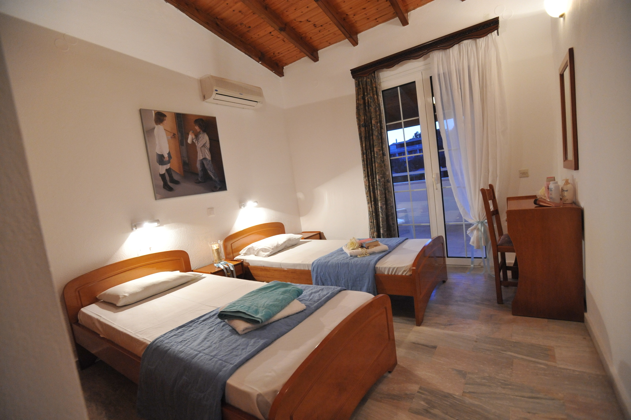 

Pisa - Kassiopi - Saint Spiridon Aparthotel