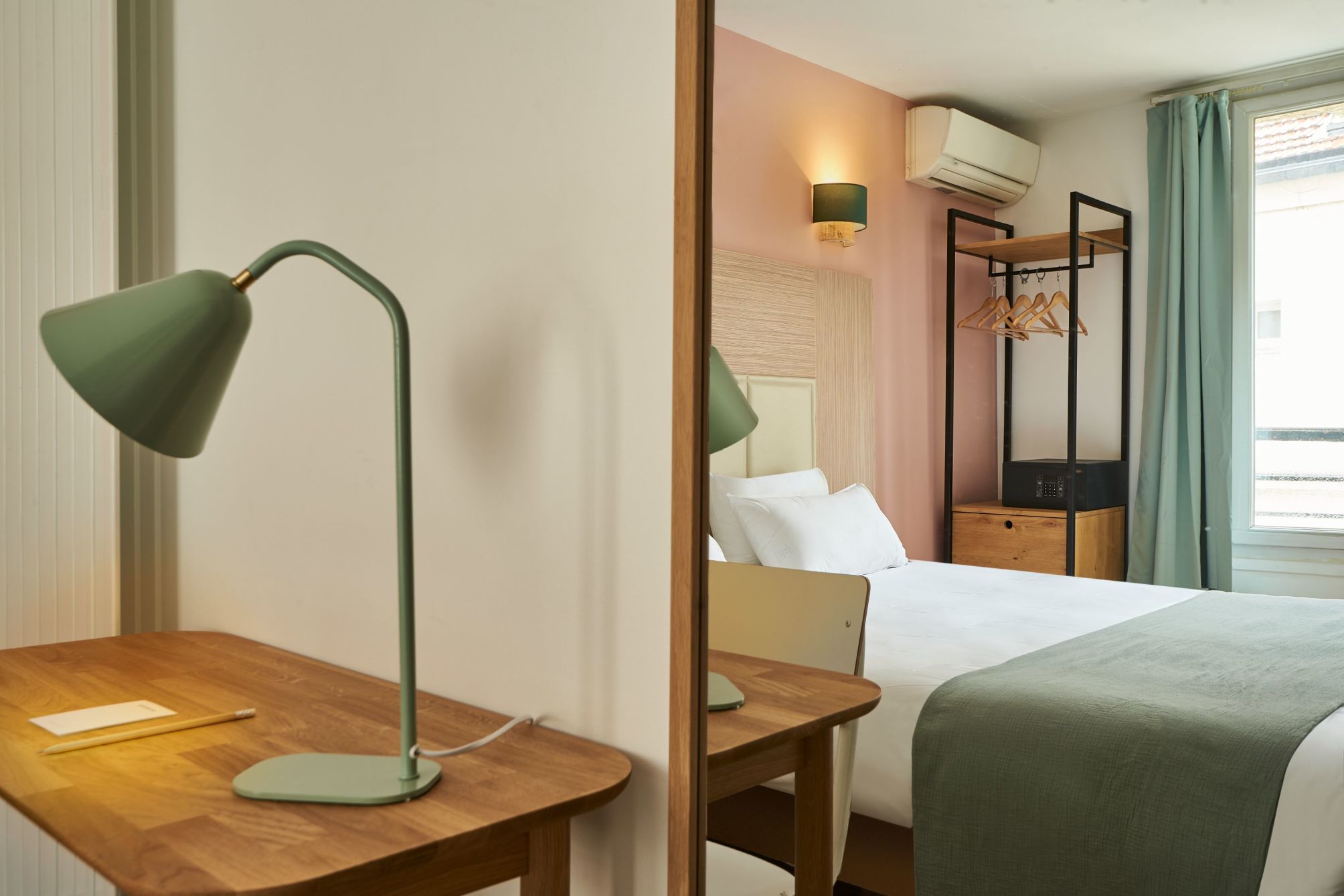 

Napoli - Bobigny - Hôtel Kabanel by Happyculture