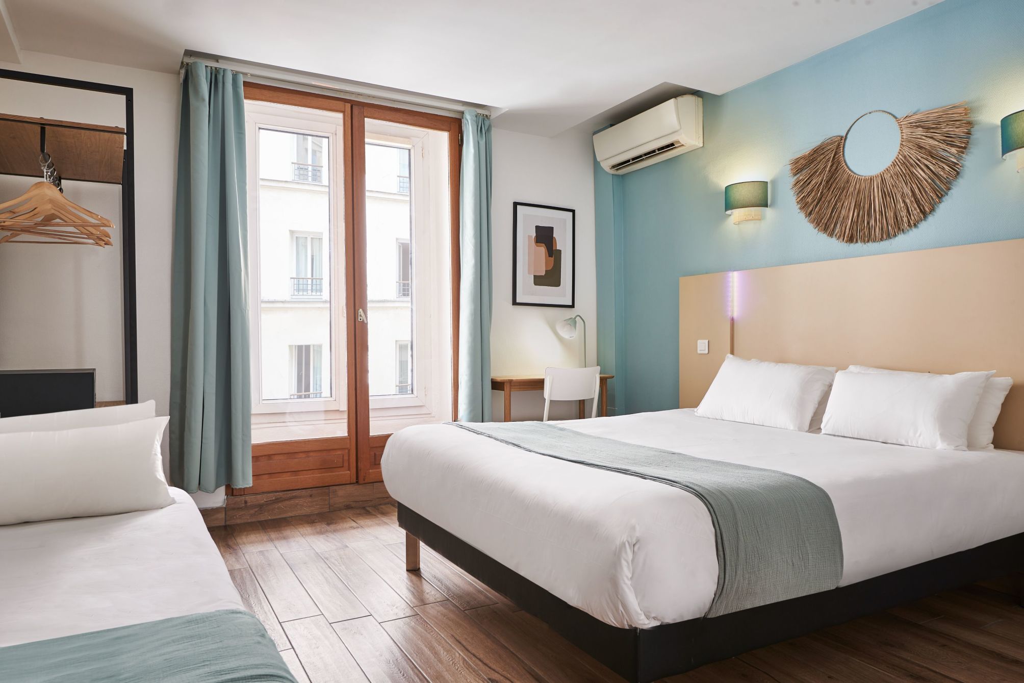 Triple room