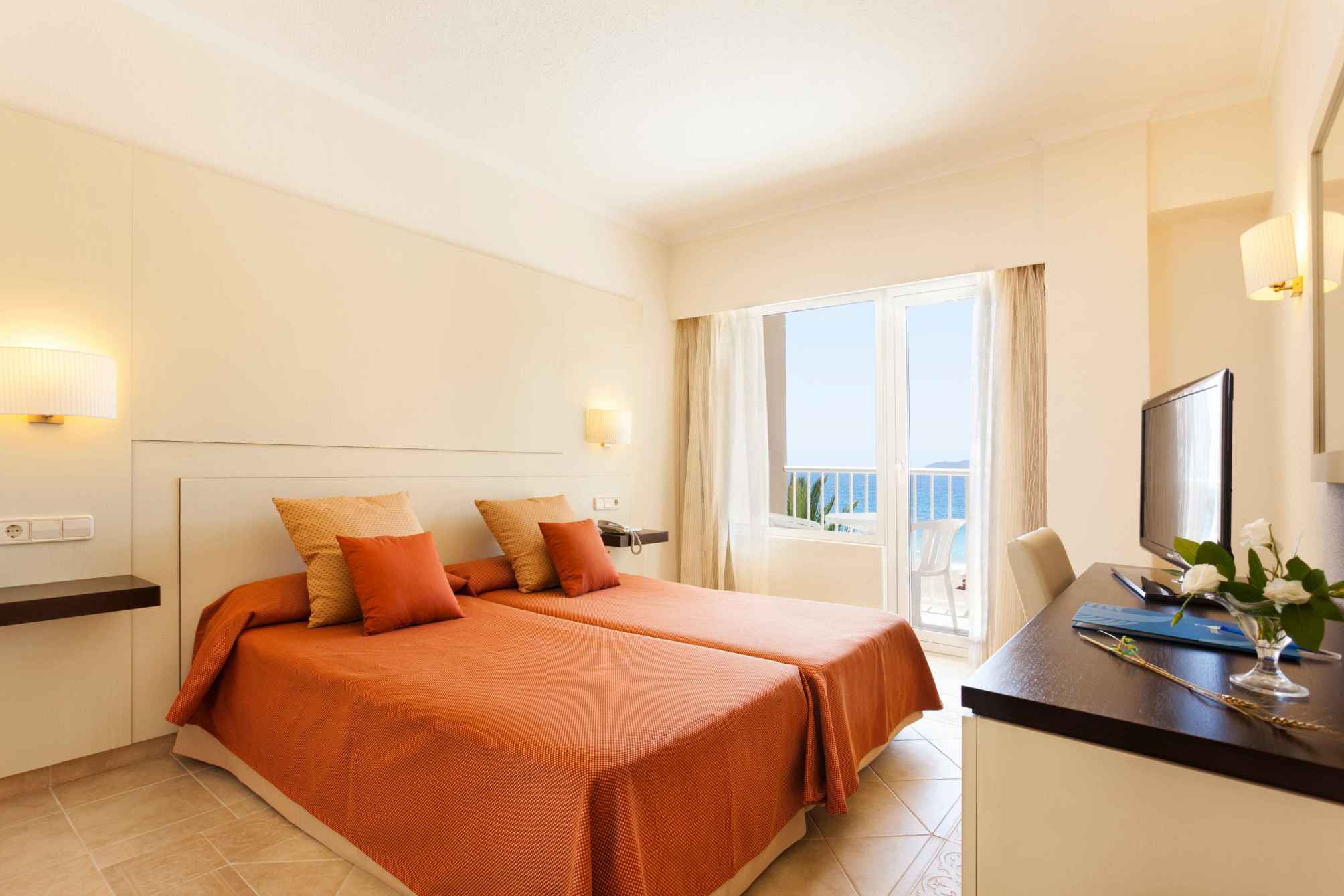 

Bologna - Es Cana - Grupotel Imperio Playa