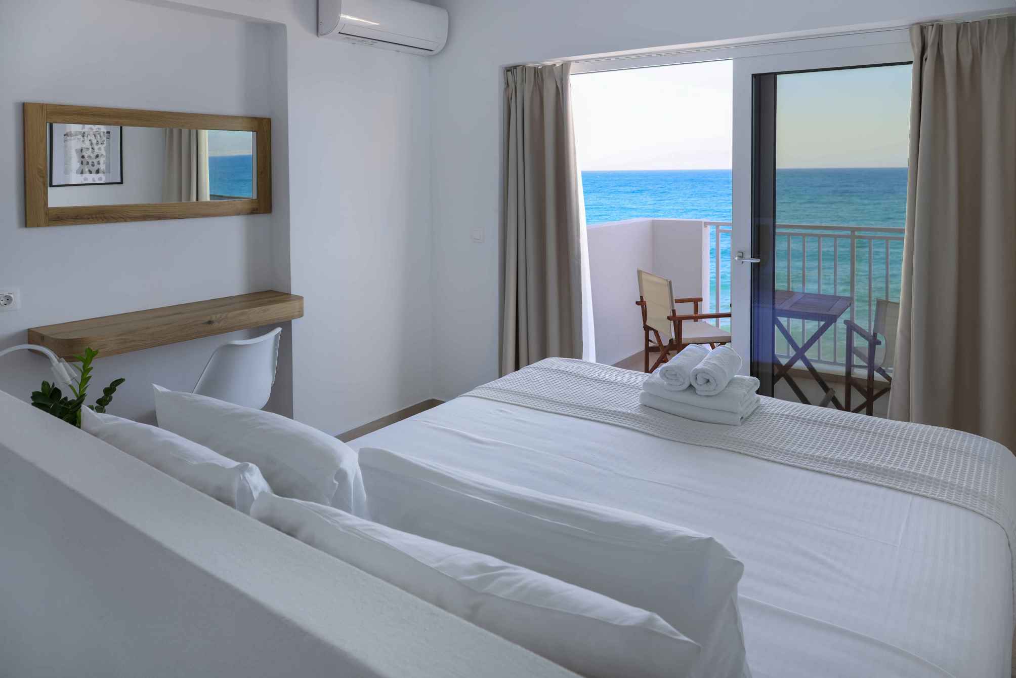 

Bologna - Creta, Isole greche - Sea Breeze Hotel
