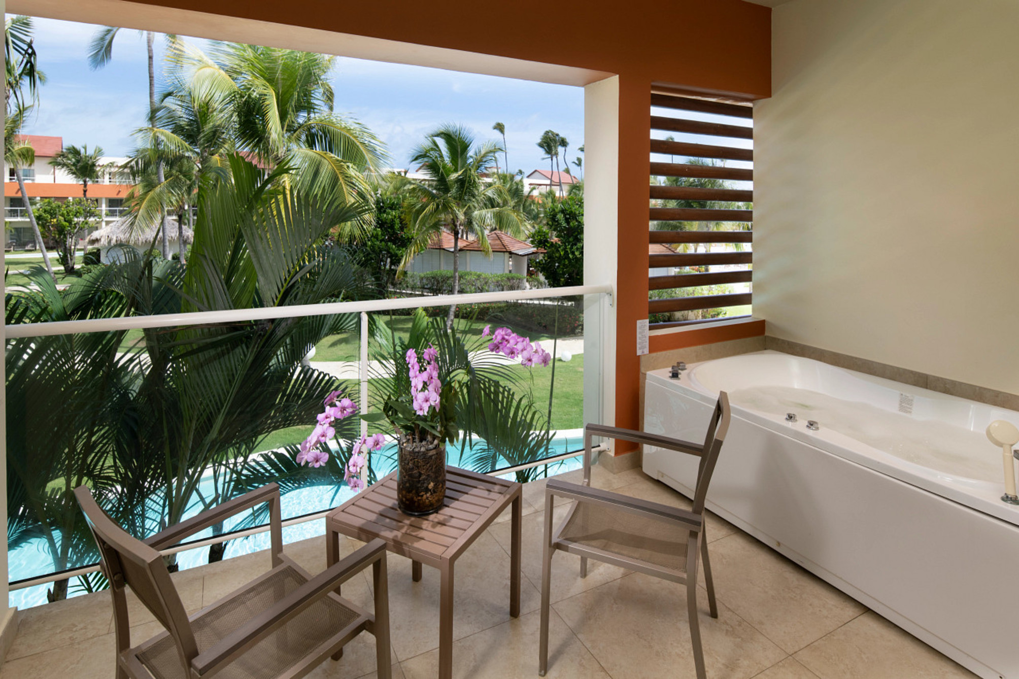 

Milano - Uvero Alto - Breathless Punta Cana
