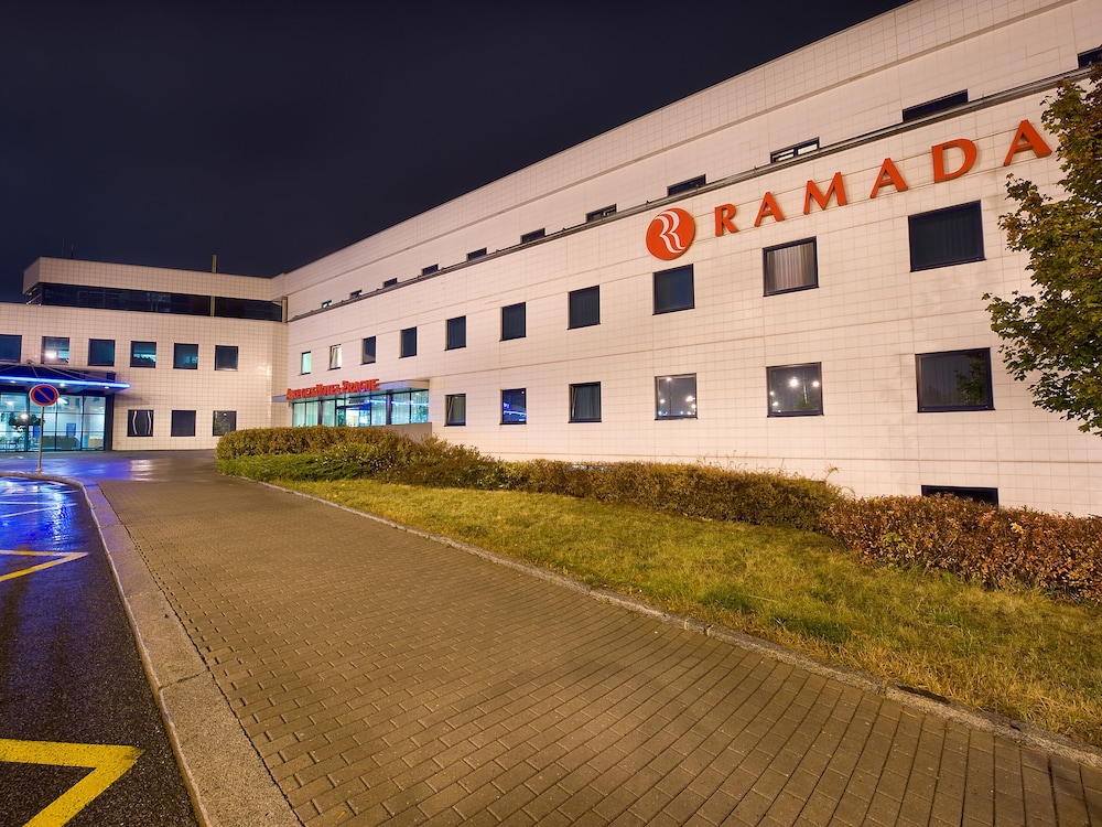 

Bari - Praga, Aeroporto Václav Havel - Ramada By Wyndham Airport Prague