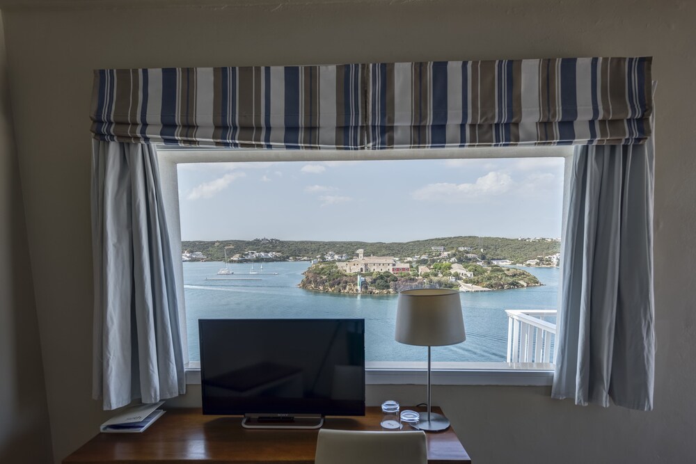 

Roma - Minorca, Isole Baleari - Hotel Seth Agamenon