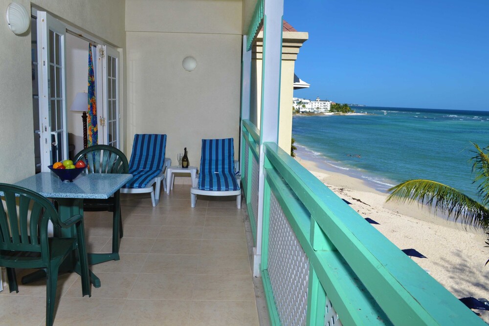 

Bologna - Bridgetown - Coral Mist Beach Hotel