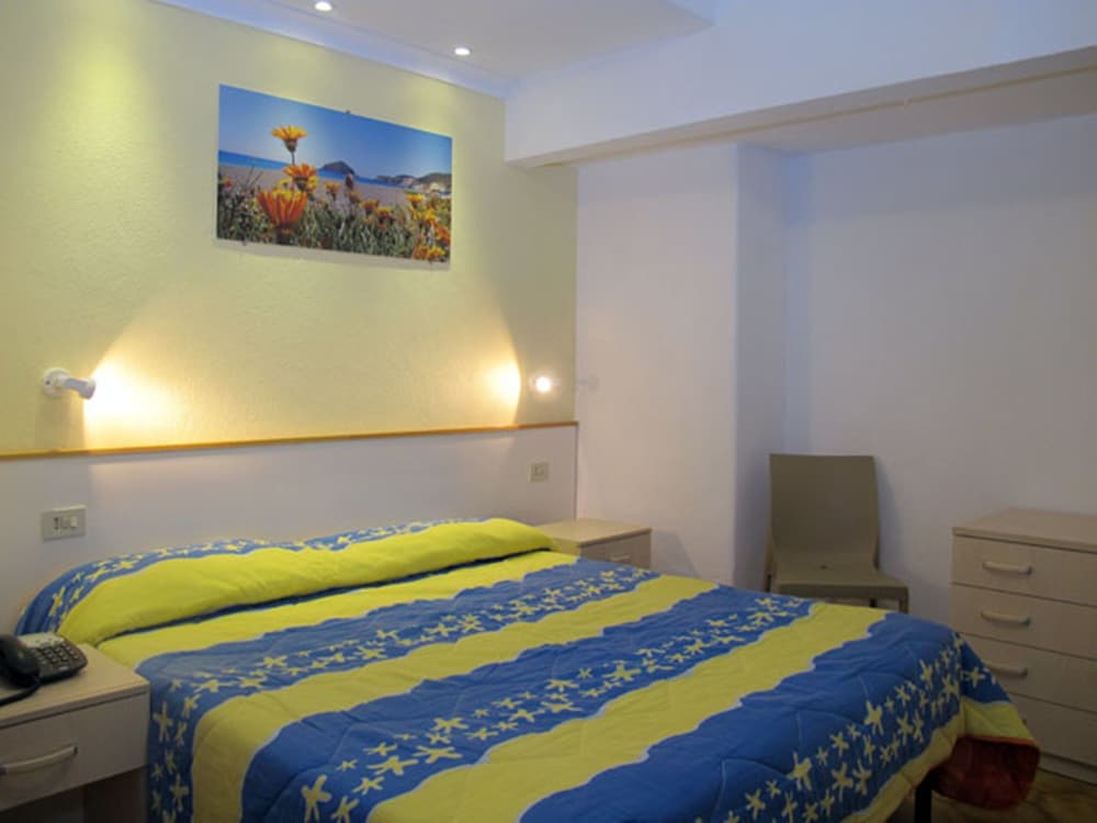 

Milano - Serrara Fontana - Aparthotel Villa Marinù