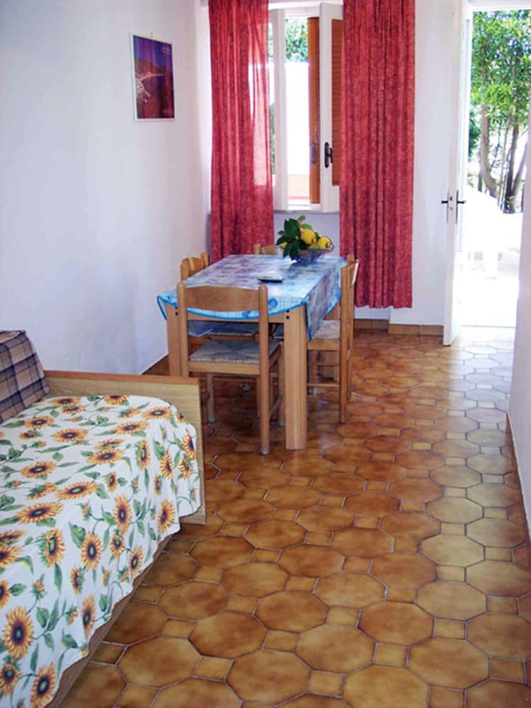 

Bologna - Forio - Aparthotel Villa Marinù