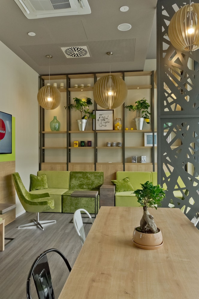 

Ancona - Monaco di Baviera - Super 8 By Wyndham Munich City West
