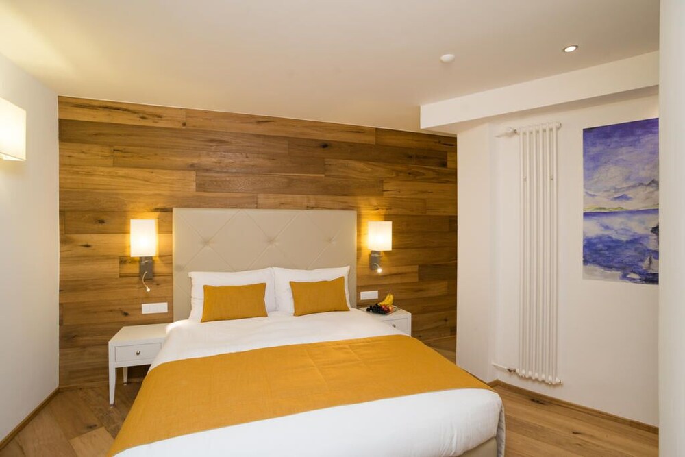 

Lamezia Terme - Bevers - Hotel Schweizerhof Pontresina