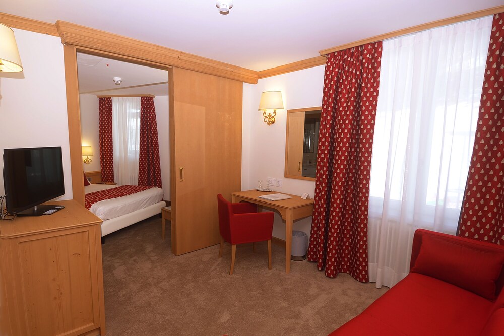 

Bari - Surlej - Hotel Schweizerhof Pontresina