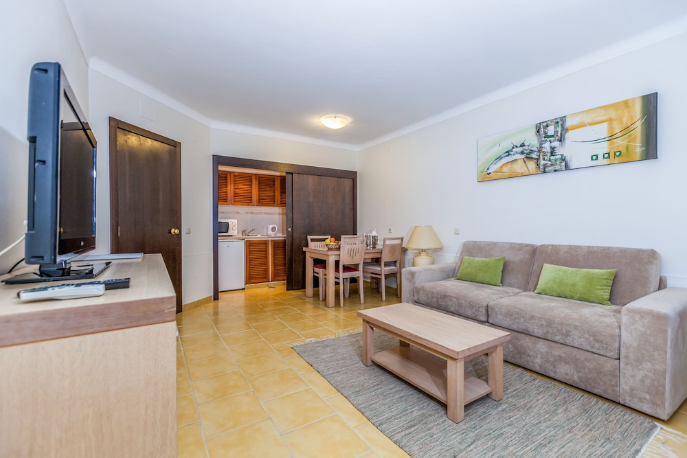 

Napoli - Faro - Santa Eulalia Hotel & Spa