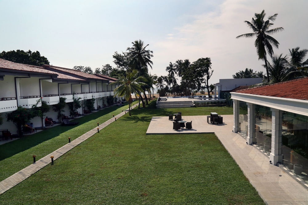 

Milano - Kalutara - Hibiscus Beach Hotel & Villas