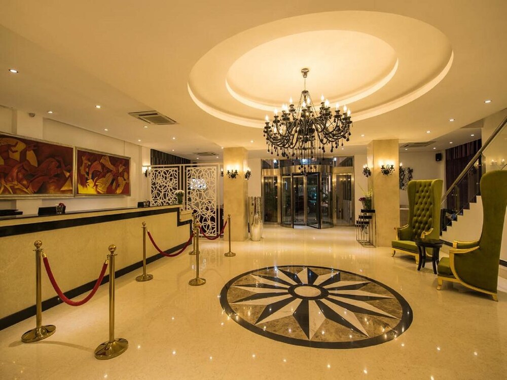 

Milano - Quatre Bornes - Palms Hotel