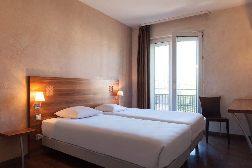 

Catania - Colmar - The Originals City, Hôtel Colmar Gare