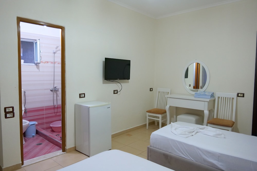 

Trieste - Sarandë - Hotel Rixhi