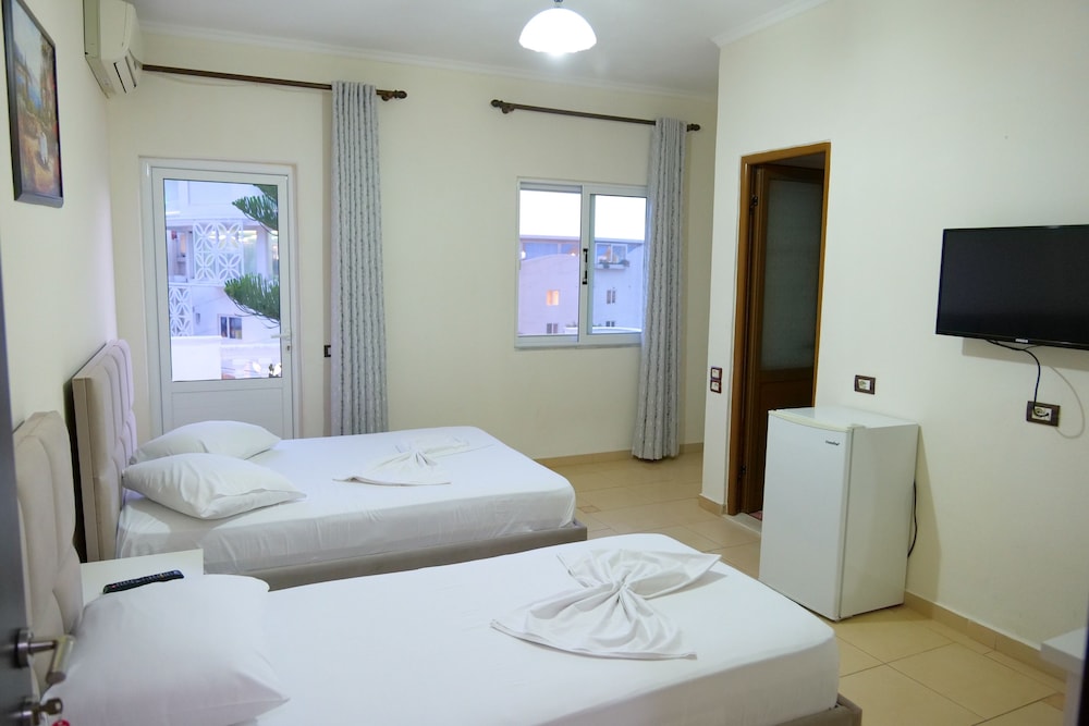 

Ancona - Sarandë - Hotel Rixhi